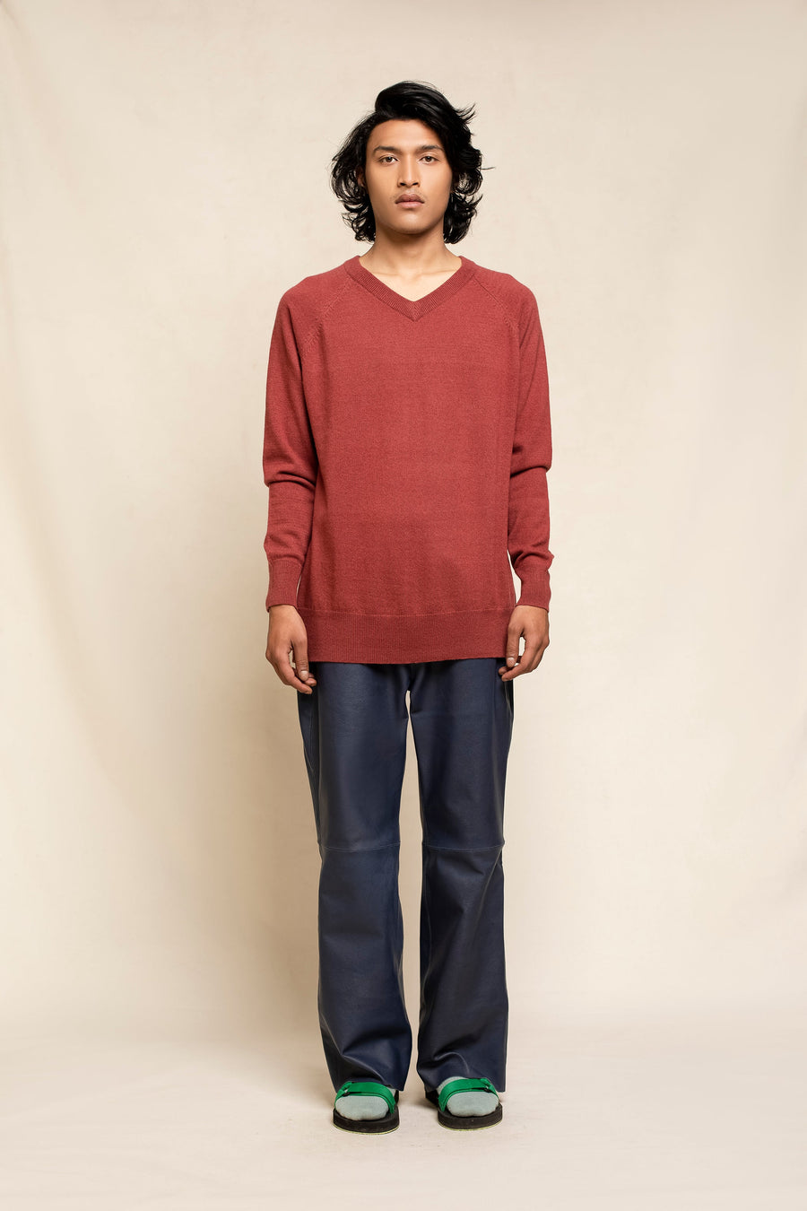 Unisex Cashmere V-Neck Sweater